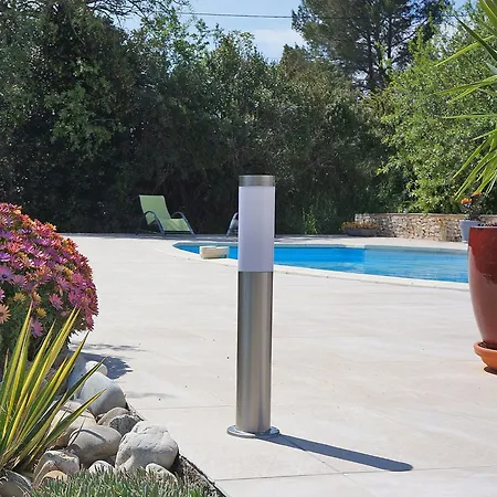 Vila Tranquil With Pool