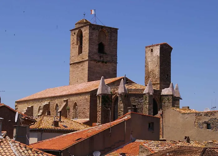 Villa Tranquil With Pool *